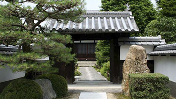 栄春寺