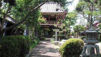 遍照院墓苑
