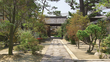 徳泉寺墓苑