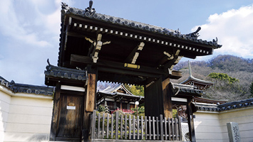 重願寺境内墓地