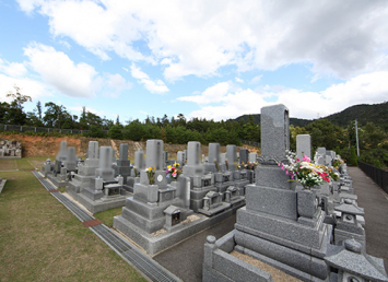 薬師院沼田墓苑