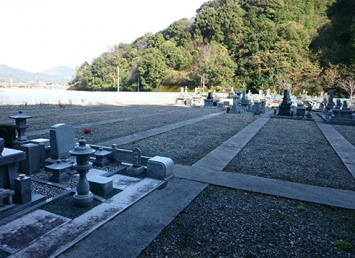 聖域公園墓地