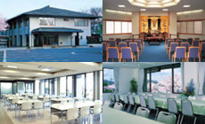 ・霊園事務所・売店・法要の受付・墓域内清掃の受付・墓所のご案内・会席室・休憩場・給茶サービス・飲料の自動販売機・車椅子・専用トイレ・ベビーベッド・オムツ交換台・更衣室完備