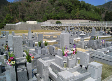 北摂最大級の大型霊園