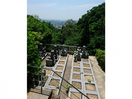 風景と墓地