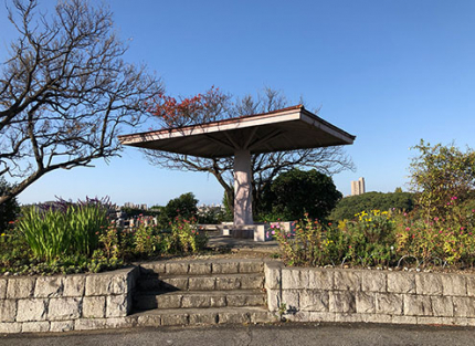 休憩所と水場
