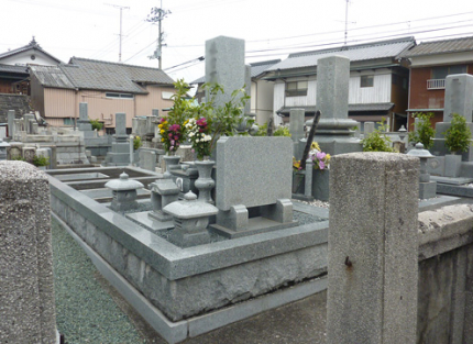 苑内はご住職が管理されており将来に亘り安心です。