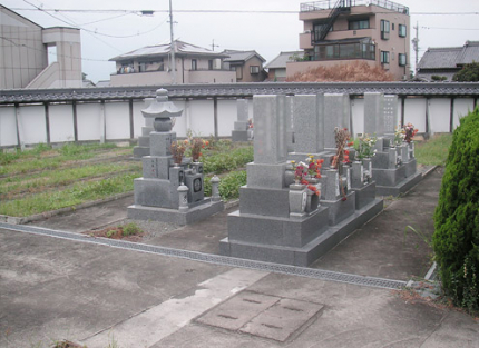 すべての墓所が東向き区画