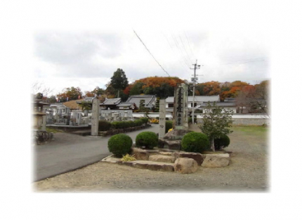 全１３２区画、緑に包まれた静寂な聖地です。