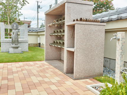 閑静な住宅街にある世田谷区弦巻にあります