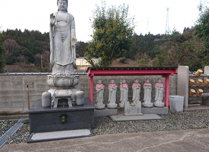 観音様と六地蔵
