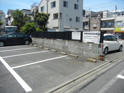 墓地、境内もバリアフリーなので、お年を召した方でも安心してお墓参りに来ていただけます。