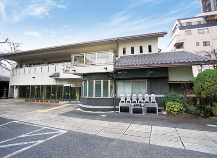 会館外観