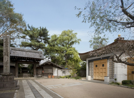 幸國寺と琉璃殿