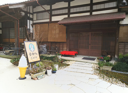 寺院の様子2