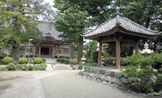 能徳寺境内