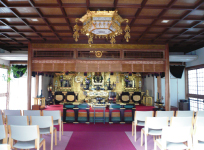 本堂内陣