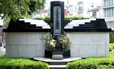 青山・妙圓寺「合祀墓」