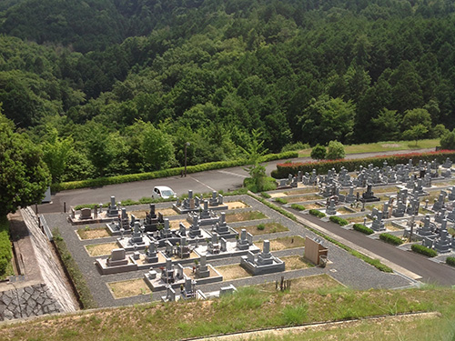 橋本市が管理・運営する霊園だから将来に渡っても安心！