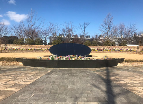 墓域エントランス
