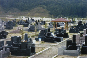北山霊園・葛岡墓園と同じ従来型墓所