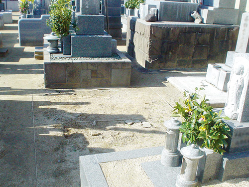 苑内は平坦地で充実した施設を完備。