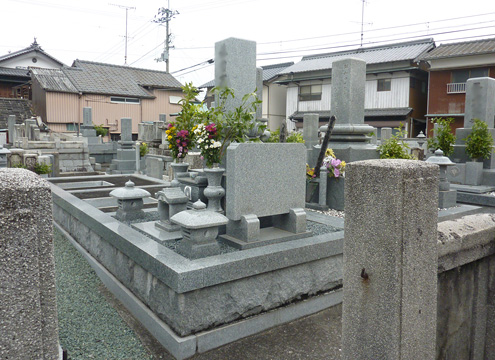 苑内はご住職が管理されており将来に亘り安心です。