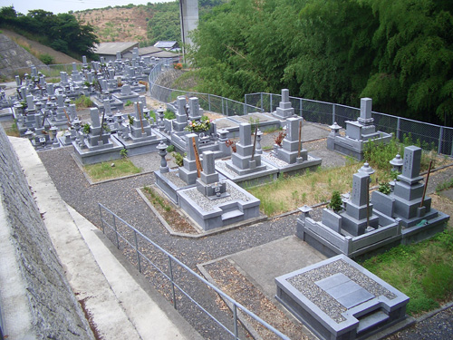 日当たりの良い霊園