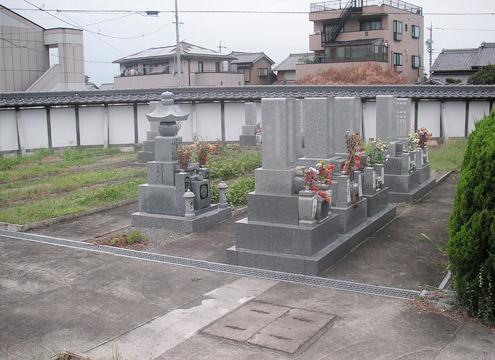 すべての墓所が東向き区画
