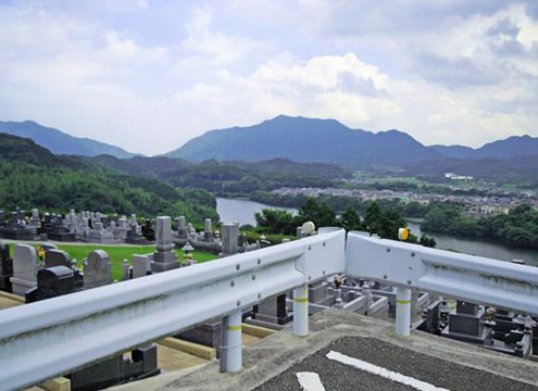 墓域