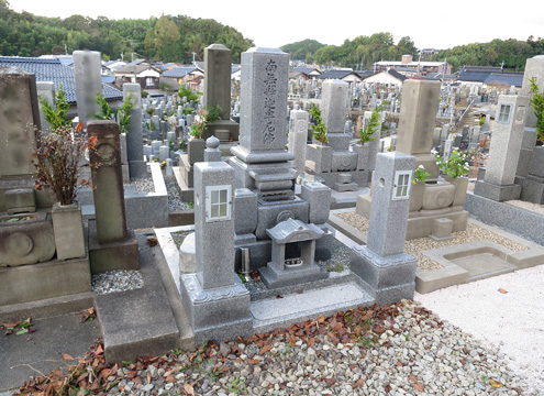 松江市橋北方面にお住まいの方には近くて良い霊苑。
