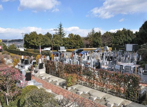 町田駅から徒歩圏内。