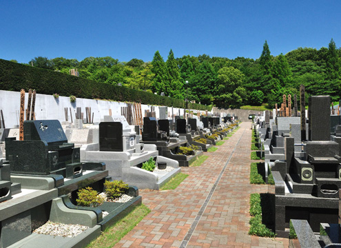 こどもの国とＴＢＳ緑山スタジオの間に位置し、変わることのない好環境が約束された聖地をお求めいただく最後のチャンスです。