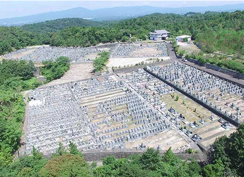 地下鉄東山線「上社駅」と名鉄豊田線「梅坪駅」から無料墓参専用バスが運行