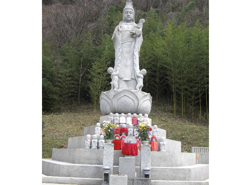 観音菩薩像