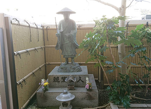 親鸞聖人像