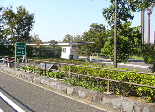 四季折々の花々が彩る墓参が楽しくなる公園霊園です。