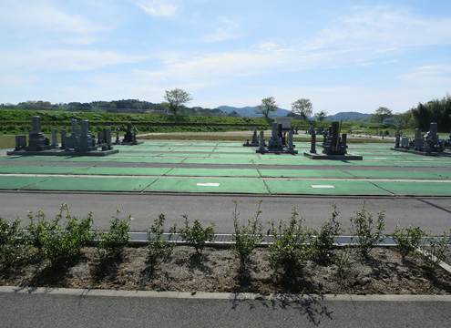 すべての区画が陽当たり良好。水道・トイレ・大型駐車場も完備されています！