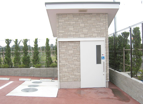 園内は全面バリアフリー、身障者トイレも完備しており安心です。