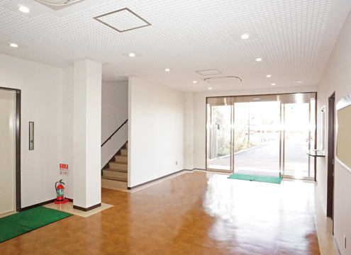 管理棟ロビー
