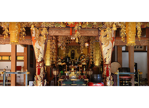 寺院内