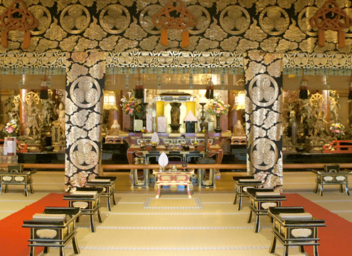 寺院内
