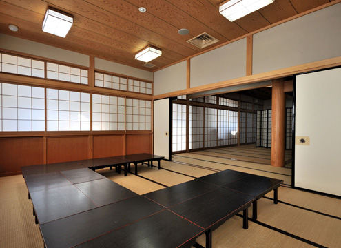 「瑞谿殿」内