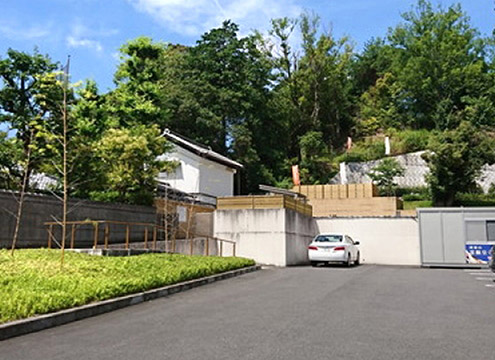 大型駐車場