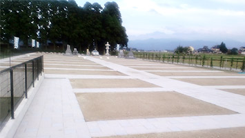 富山霊園