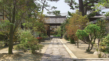 徳泉寺墓苑